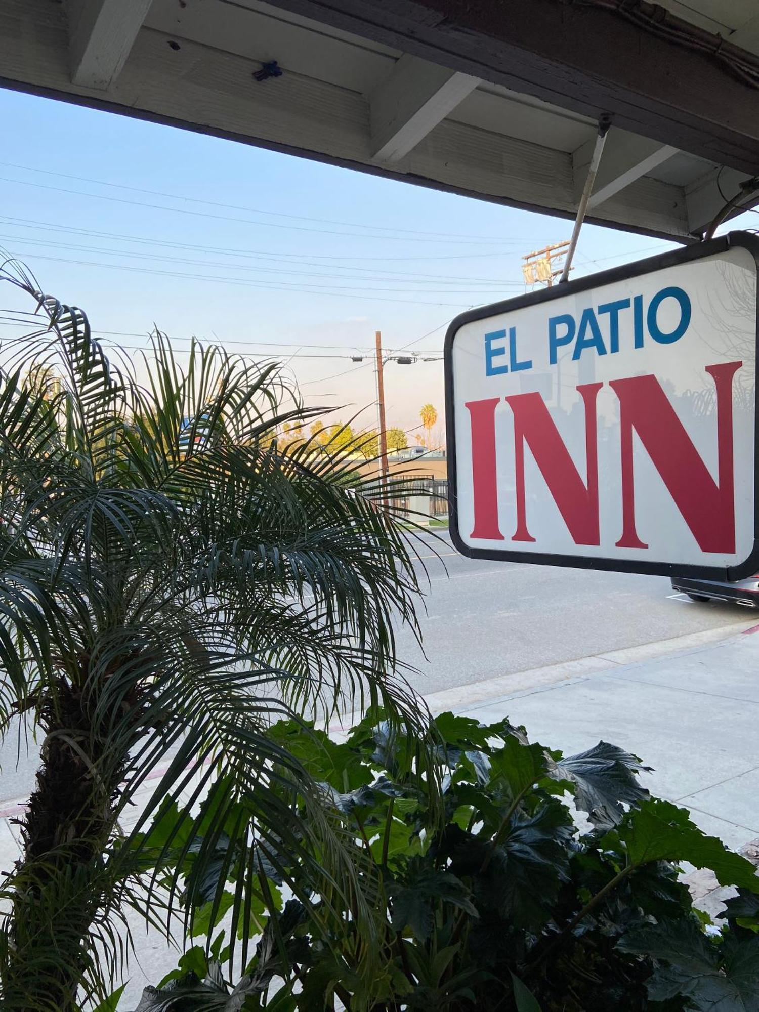 El Patio - Near Universal Hollywood Motel Los Angeles